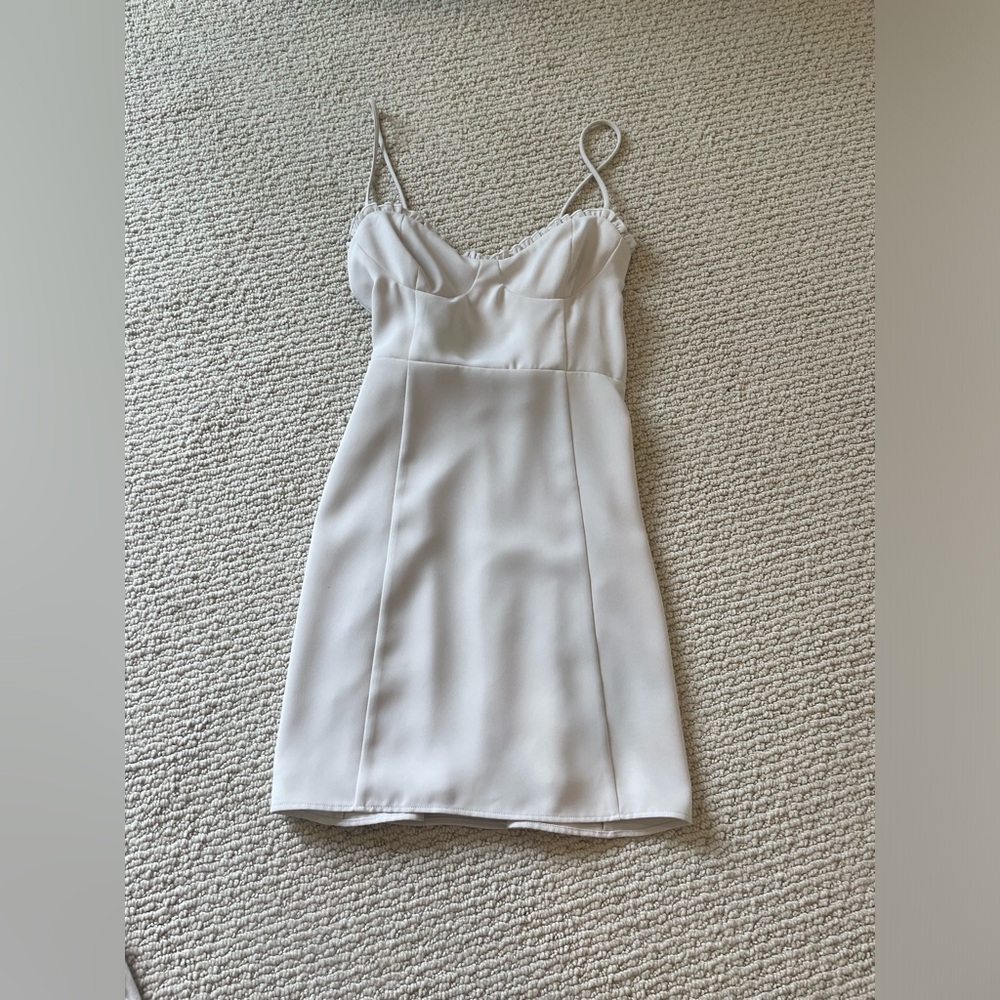 Aritzia Beige mini dress zip up size 00 Limited edition